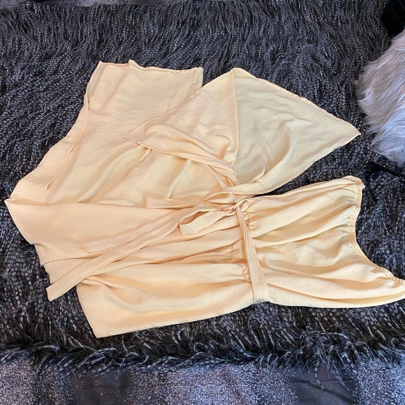 Wide leg jumpsuit w/ high leg splits - Picture 2 of 5